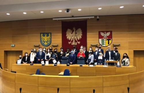 Konsultacje statutu Młodzieżowej Rady Miasta Dąbrowa Górnicza